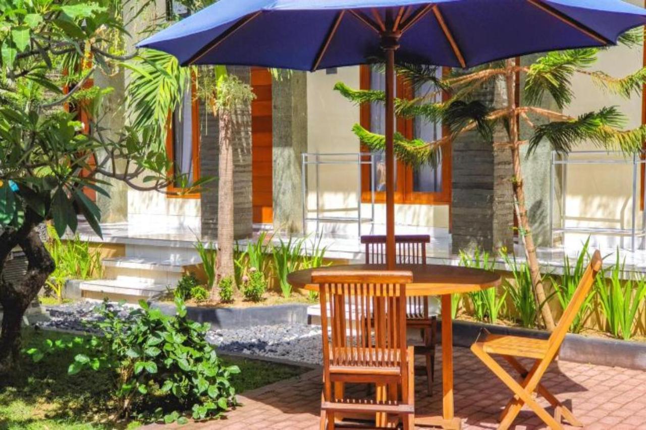 Oyo Flagship 91237 Ratu Guest House Kedunganan Exterior foto