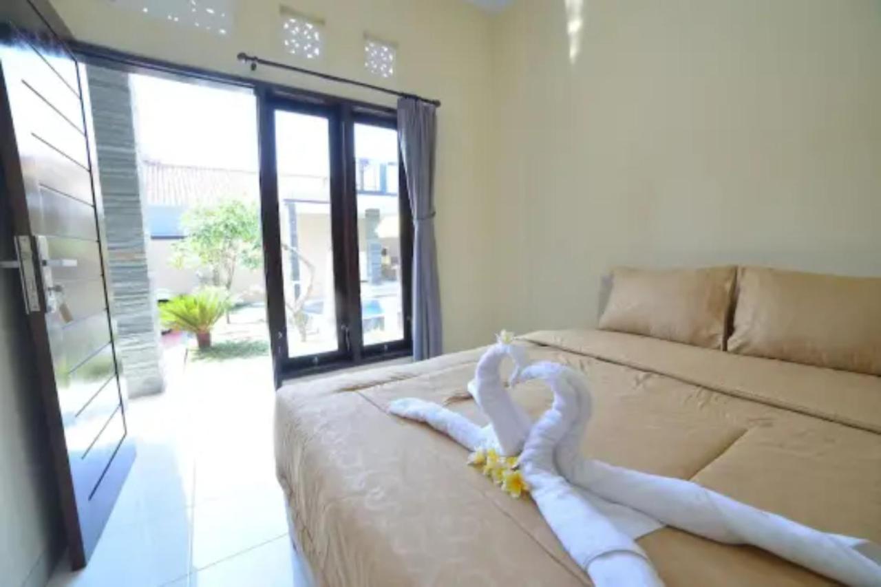 Oyo Flagship 91237 Ratu Guest House Kedunganan Exterior foto