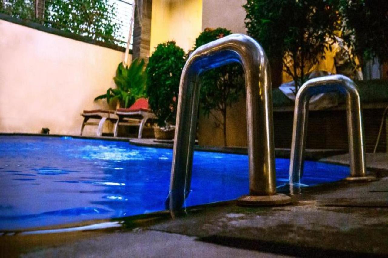 Oyo Flagship 91237 Ratu Guest House Kedunganan Exterior foto
