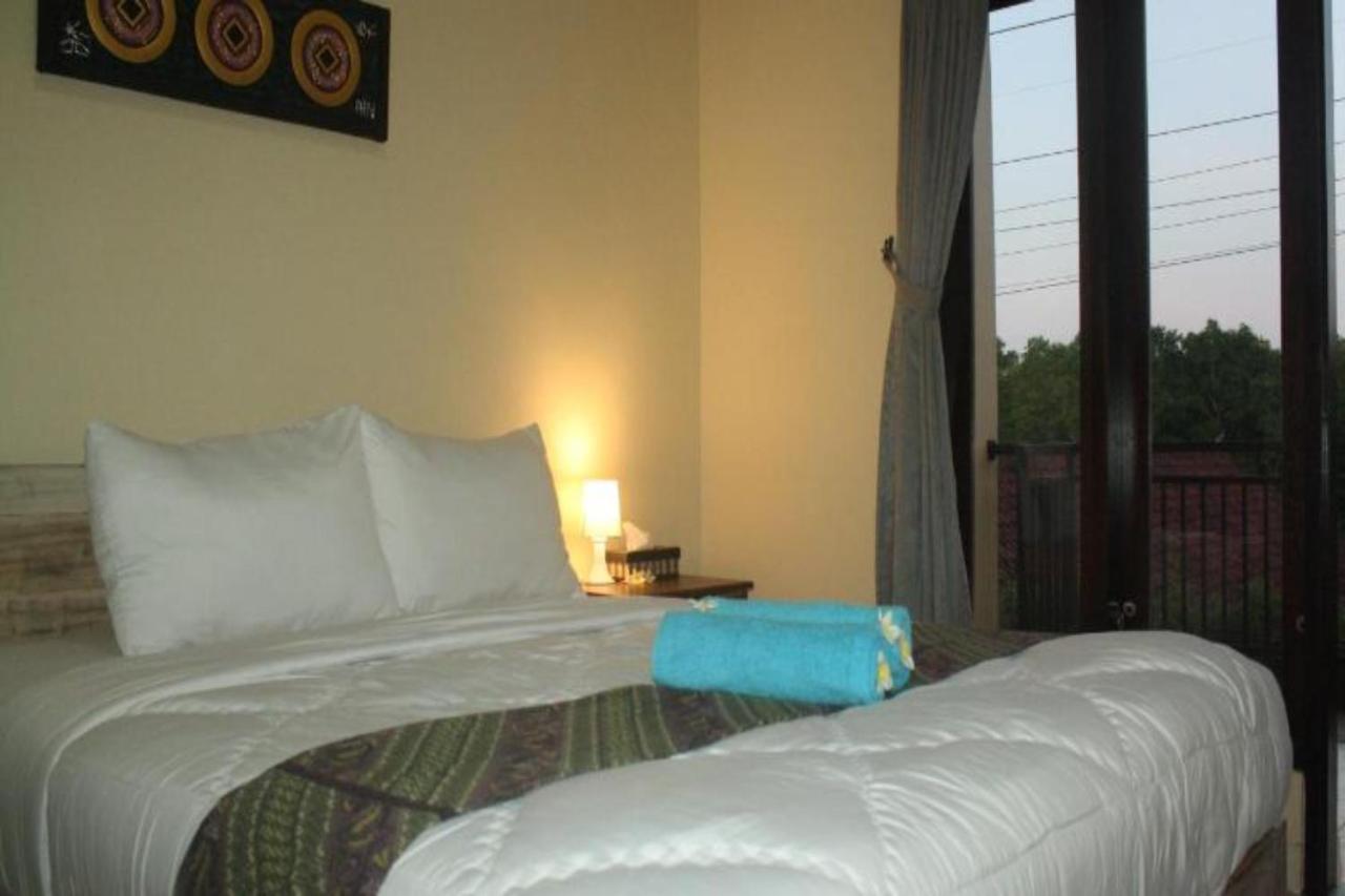 Oyo Flagship 91237 Ratu Guest House Kedunganan Exterior foto